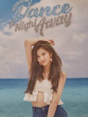 TWICE Dance the Night Away Tapestry -Sana- JYP Official